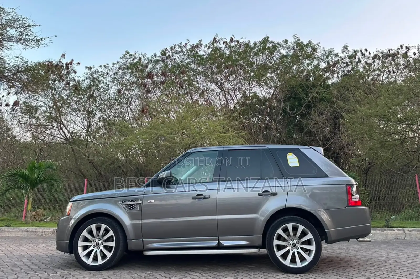 Land Rover Range Rover Sport 2010 Gray