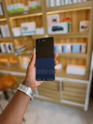 Samsung Galaxy Z Flip7 256 GB Blue
