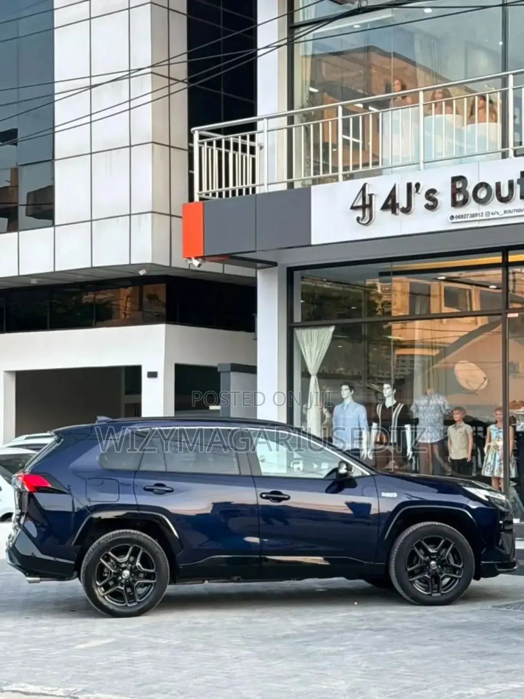 New Toyota RAV4 Hybrid 2023 Blue