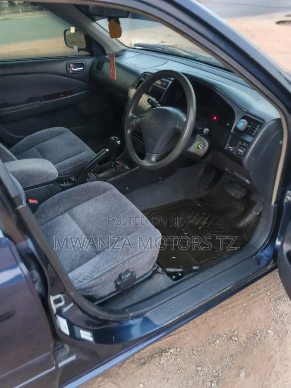 Toyota Carina 2000 Blue