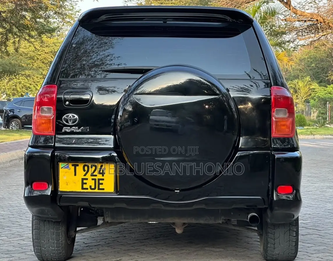 Toyota RAV4 Automatic 2000 Black