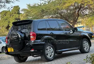 Toyota RAV4 Automatic 2000 Black