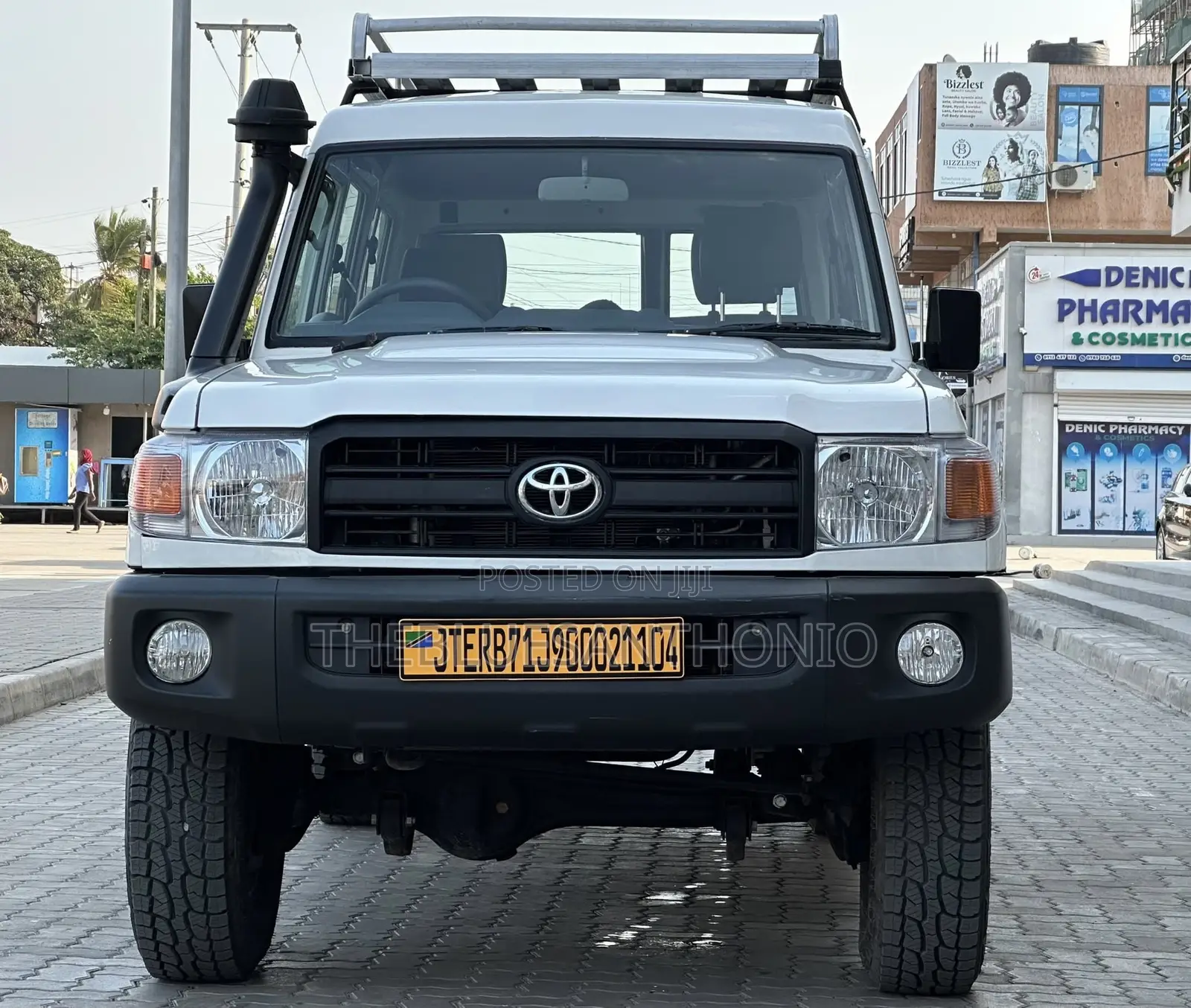Toyota Land Cruiser 2014 White