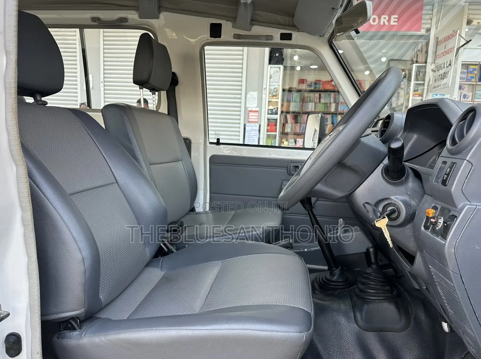 Toyota Land Cruiser 2014 White