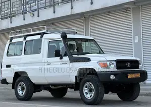 Toyota Land Cruiser 2014 White