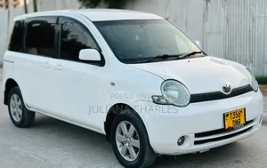 Toyota Sienta 2004 White