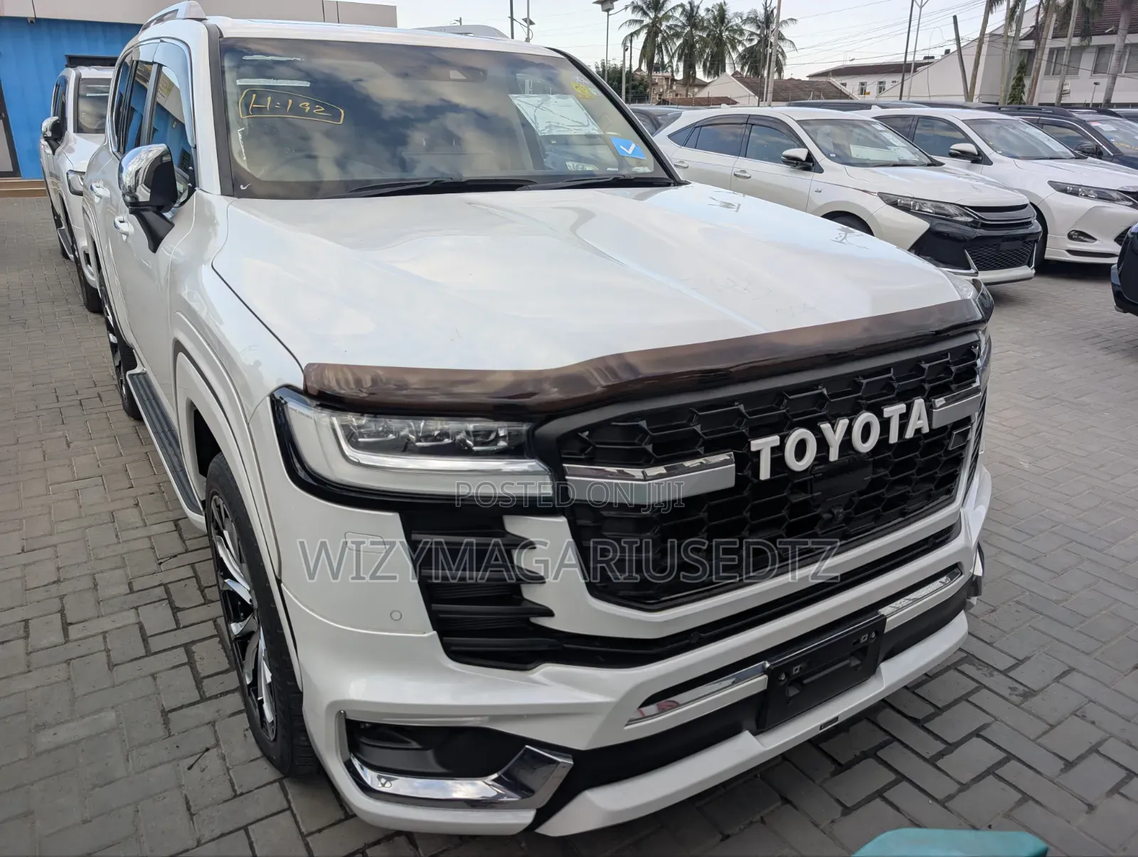 Toyota Land Cruiser 2023 Off white