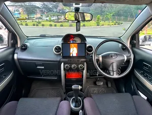 Toyota IST 2003 Silver