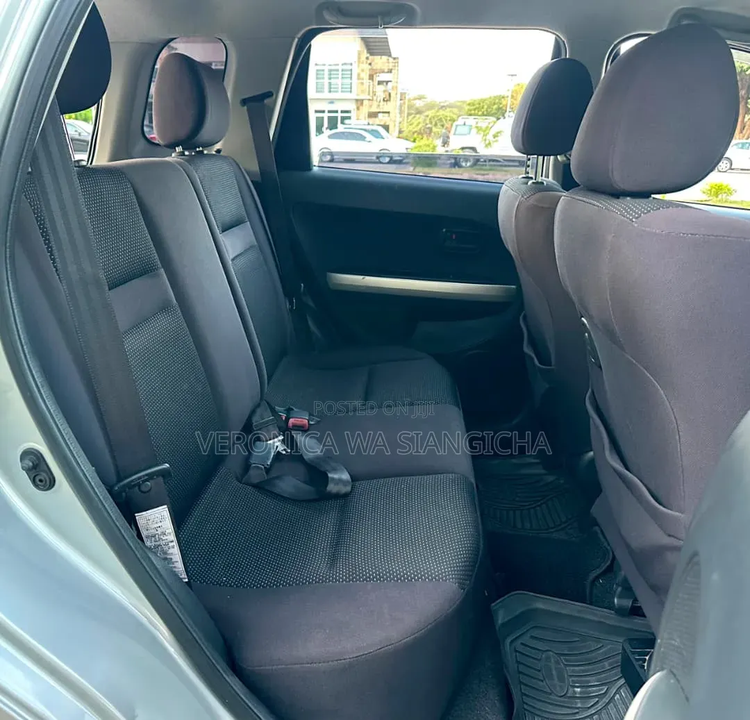 Toyota IST 2003 Silver