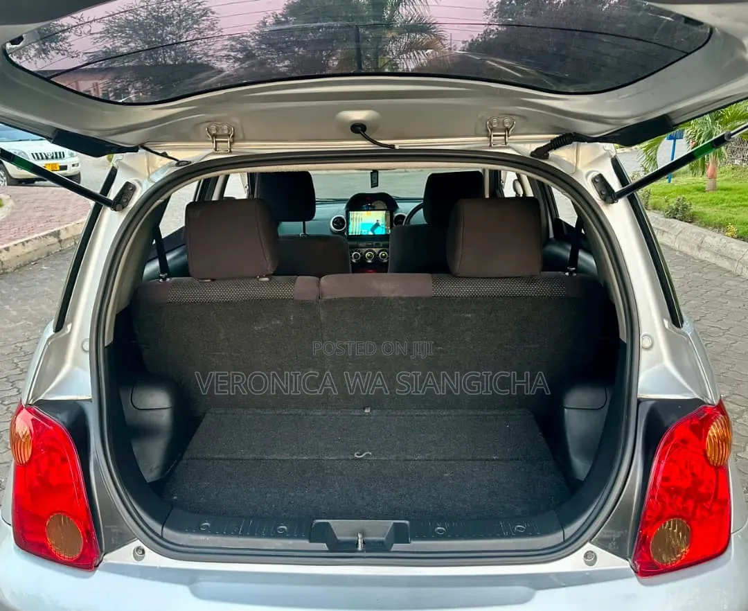 Toyota IST 2003 Silver