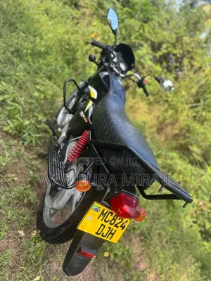New Bajaj Boxer 125 2025 Black