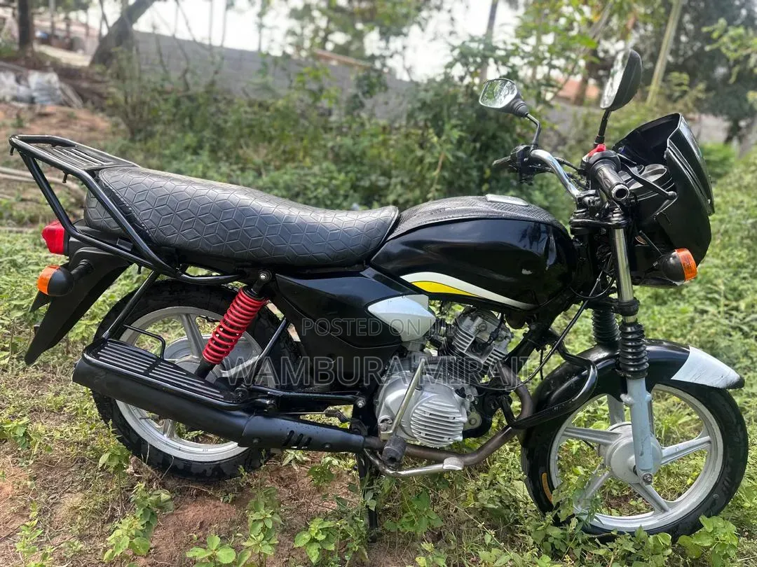 New Bajaj Boxer 125 2025 Black
