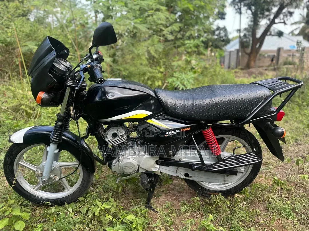 New Bajaj Boxer 125 2025 Black