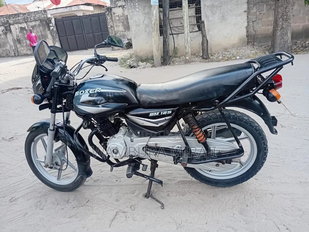 Bajaj Boxer 125 2022 Black