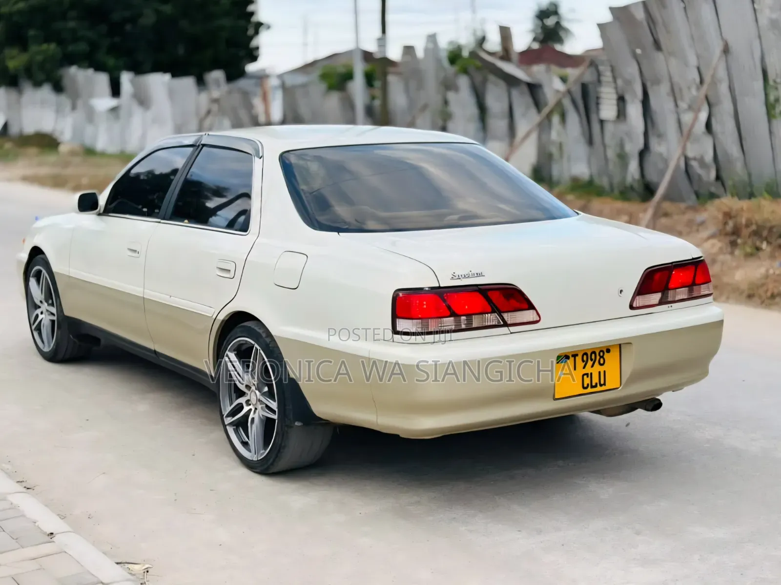 Toyota Cresta 2003 White