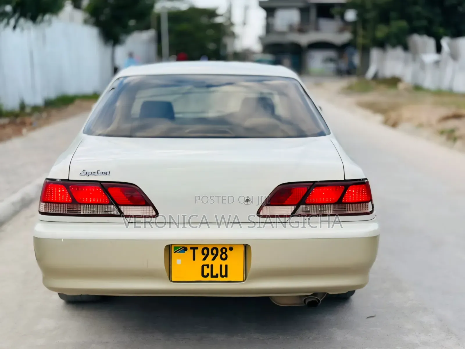 Toyota Cresta 2003 White