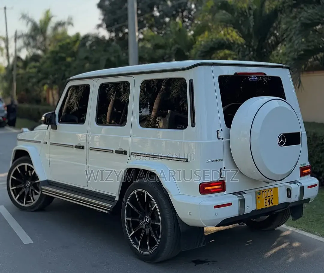 Mercedes-Benz G-Class 2022 Off white