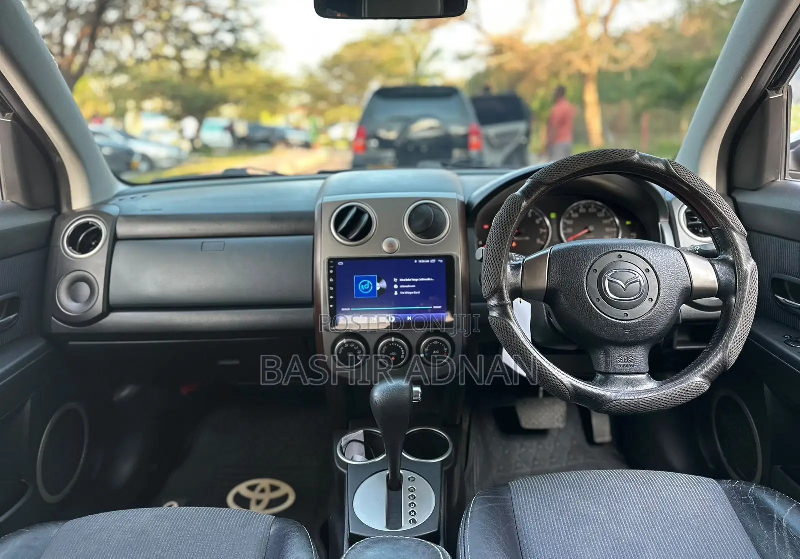 Mazda Verisa 2010 Burgundy