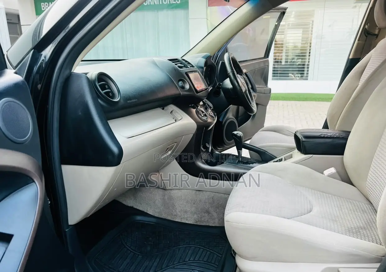 Toyota Vanguard 2008 Black