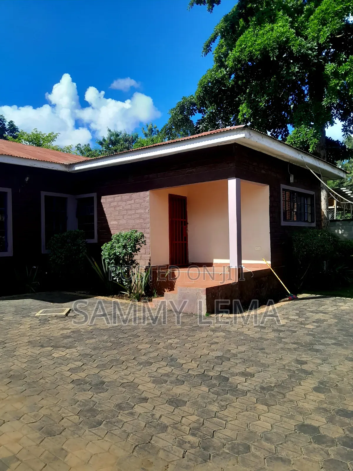 Furnished 5bdrm House in Sammy Saidy Real, Njiro for sale