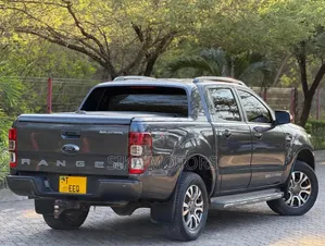Ford Ranger 2015 Gray