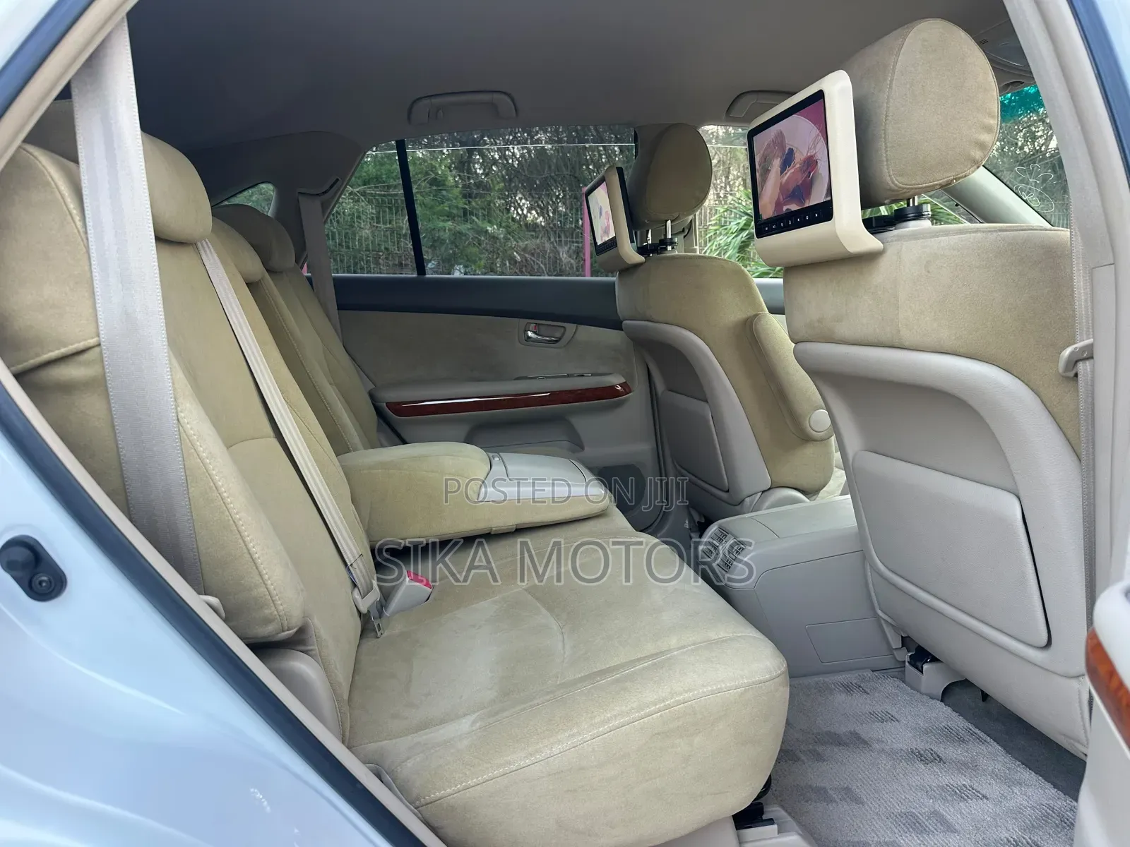 Toyota Harrier 2006 White