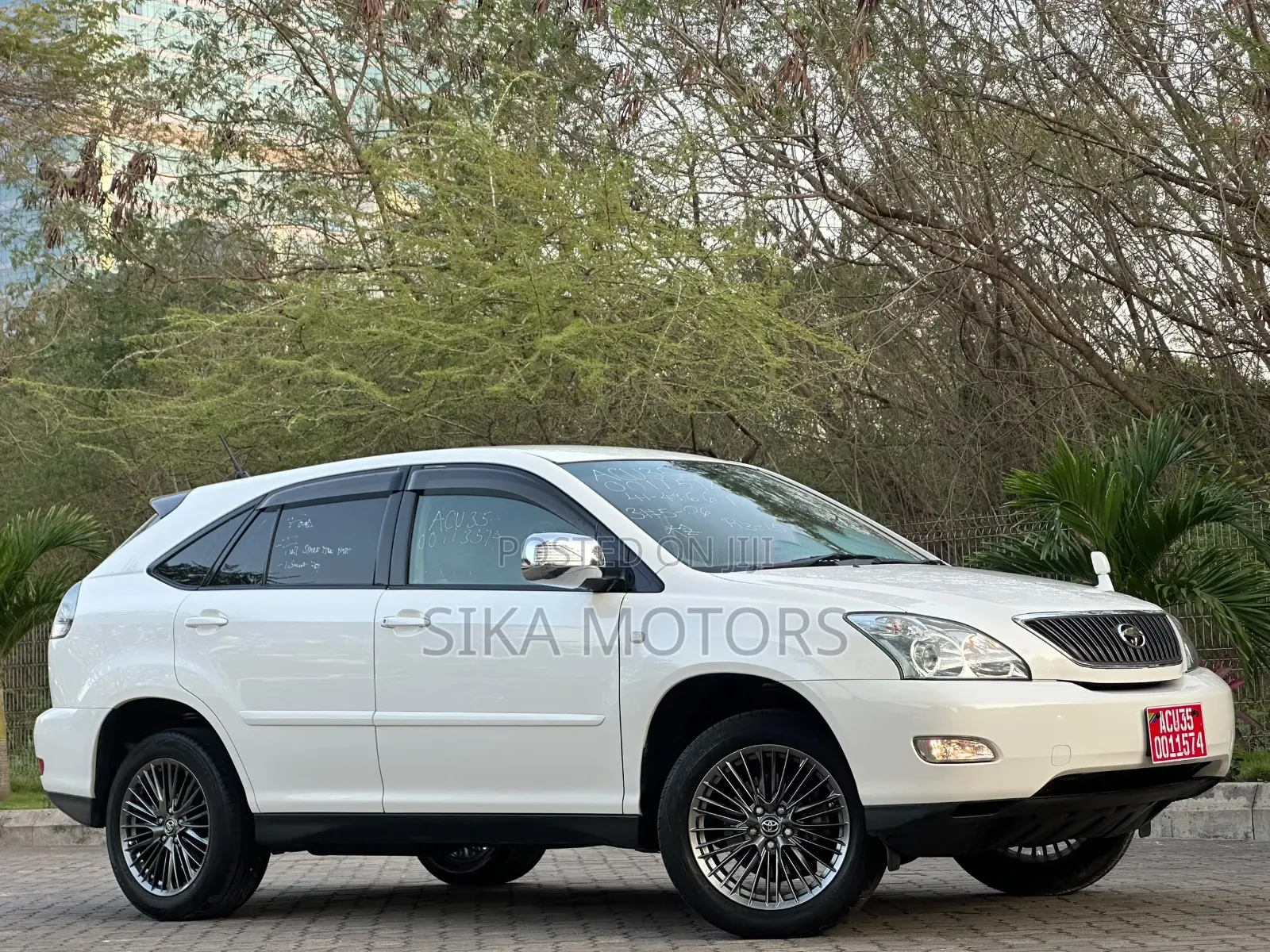 Toyota Harrier 2006 White