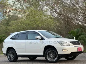 Toyota Harrier 2006 White