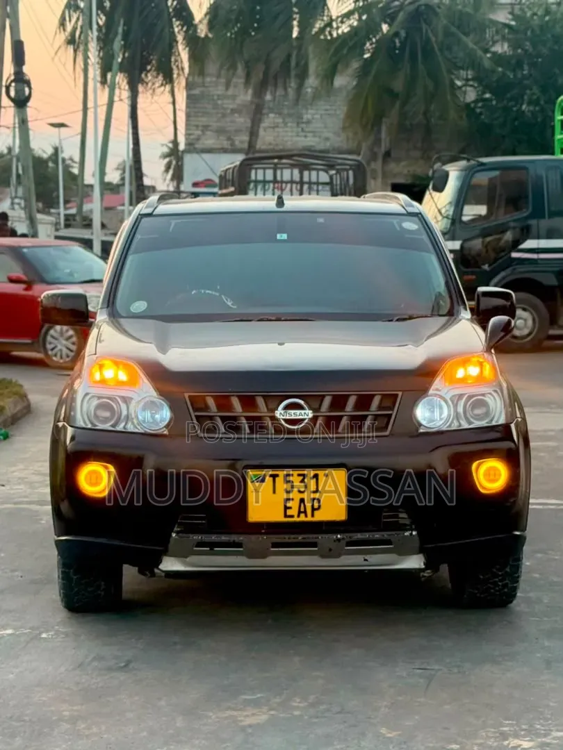 Nissan X-Trail 2010 Black