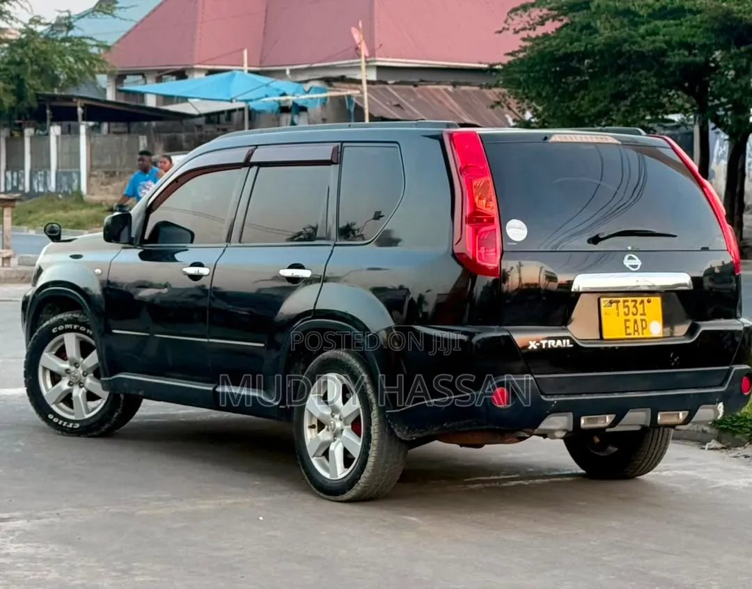 Nissan X-Trail 2010 Black