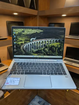 New Laptop HP EliteBook 645 G9 16GB AMD Ryzen 5 SSD 512GB