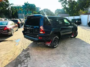Toyota Hilux Surf 2005 Black