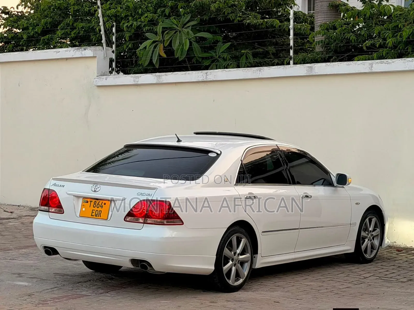 Toyota Crown 2004 White