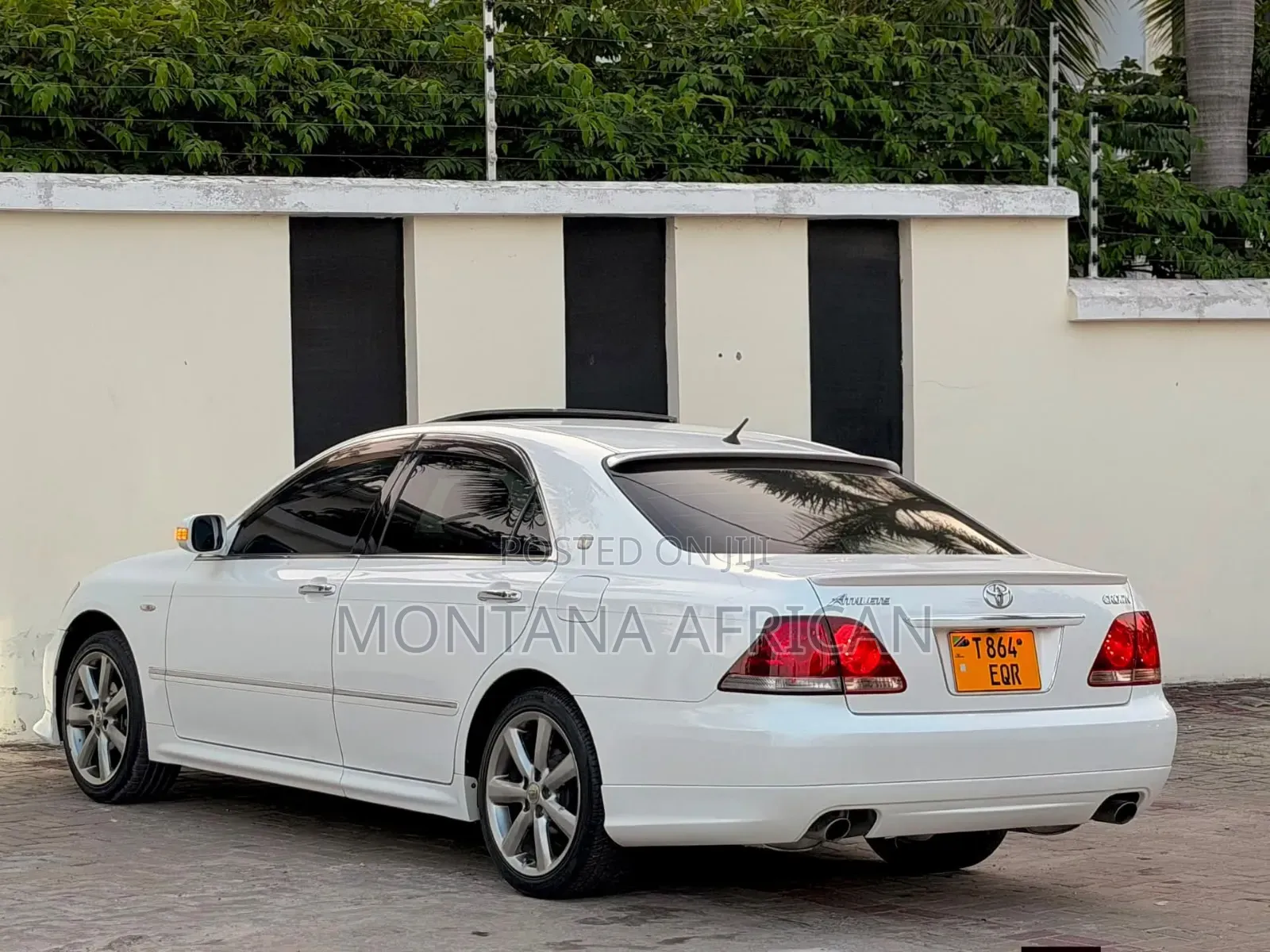 Toyota Crown 2004 White