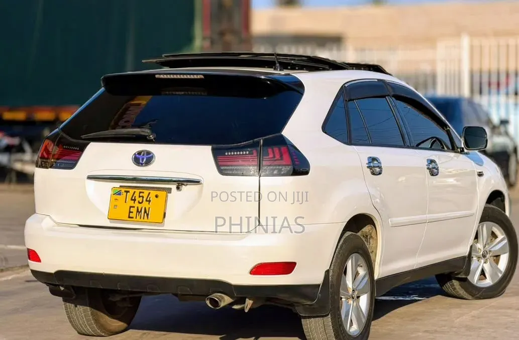 Toyota Harrier 2009 White