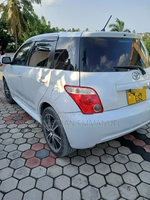 Toyota IST 2006 White