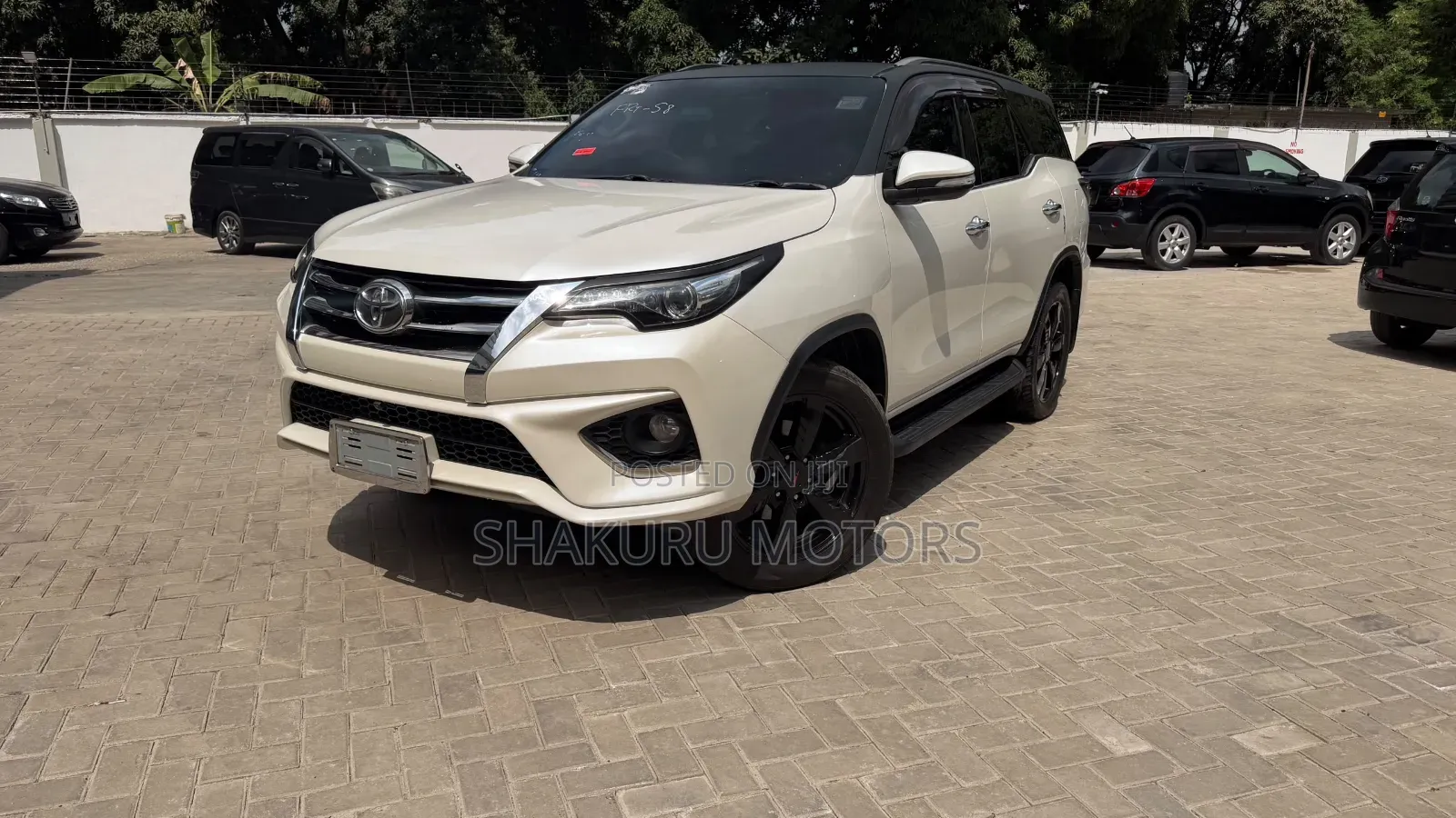 Toyota Fortuner 2017 White