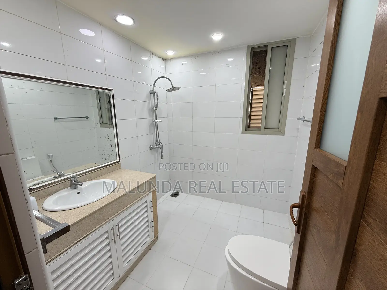 Furnished 4bdrm Apartment in Vijana Tower, Upanga East for rent