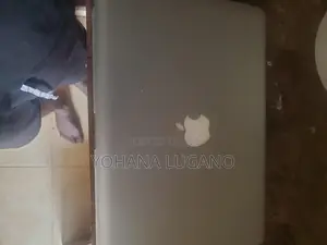 Laptop Apple MacBook 2012 8GB Intel Core i5 SSHD (Hybrid) 700GB