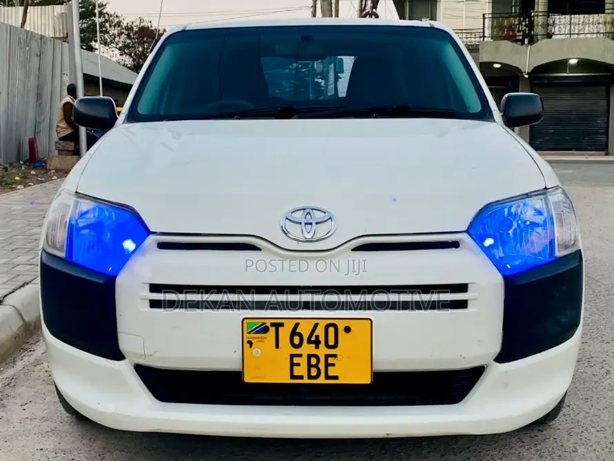Toyota Probox 1.5 DX Comfort 2WD 2016 White