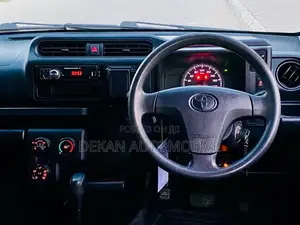 Toyota Probox 1.5 DX Comfort 2WD 2016 White