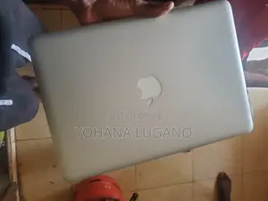 Laptop Apple MacBook 2012 8GB Intel Core i5 SSHD (Hybrid) 700GB