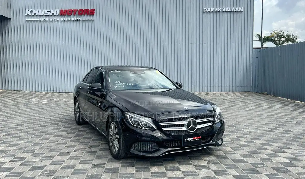 Mercedes-Benz C220 2015 Black