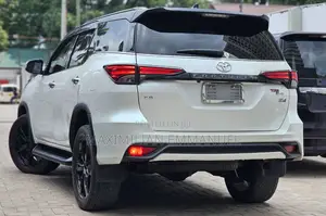 Toyota Fortuner 2017 White