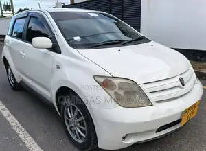 Toyota IST 2004 Pearl