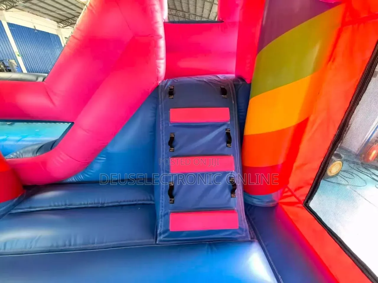 Jumping Castle Hili Ni Heavy Duty Lenye Ukubwa Wa Mita 5m × 4m × 3.5m
