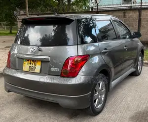 Toyota IST 2004 Gray
