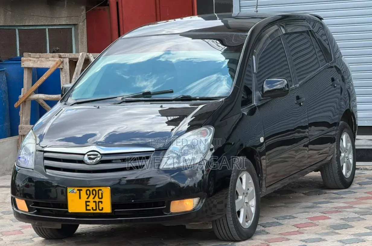 Toyota Corolla Spacio 2003 Black