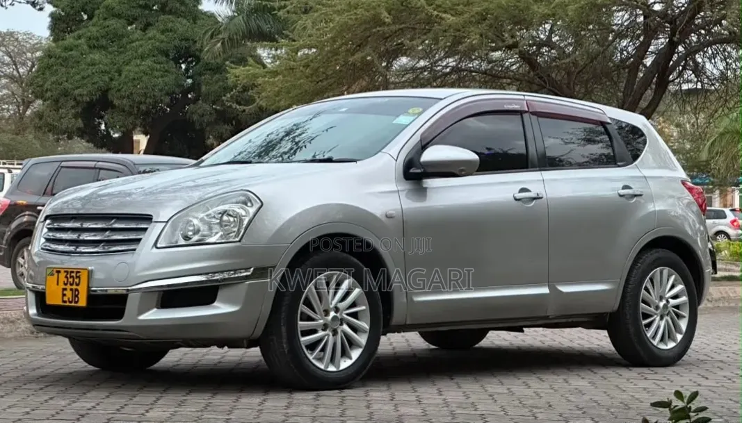 Nissan Dualis 2010 Silver