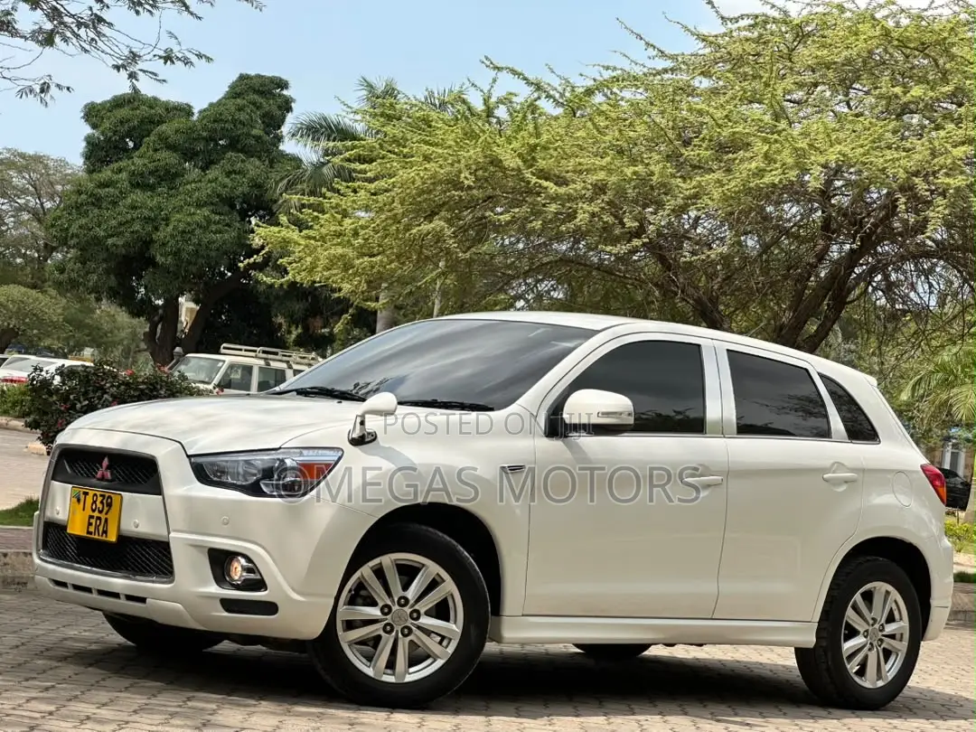 Mitsubishi RVR 2.0 2012 White